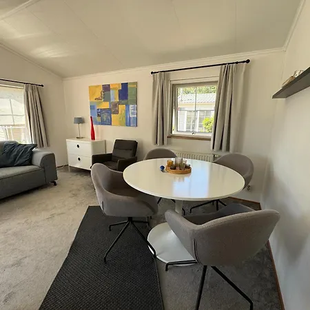Nieuw!! De Luxe 4 Persoons Met Airco Campsite