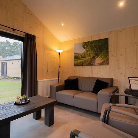 Nieuw!! De Luxe 4 Persoons Met Airco Κάμπινγκ Oorsbeek