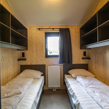 Nieuw!! De Luxe 4 Persoons Met Airco Κάμπινγκ